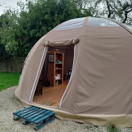 Wigwam De Phileas Fogg La Coudre (Aube)